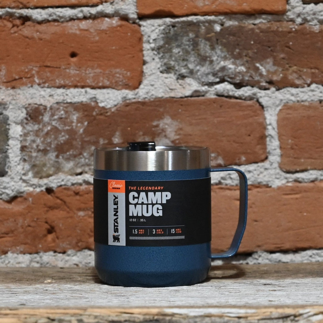 Stanley 24 Oz Stay Hot Camp Mug in Hammertone Silver – Atomic 79