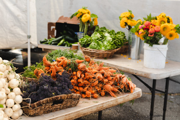 sebastopol-farmers-market-fresh-product-sonoma-county-farm-vegetables-travel-agent-apparel