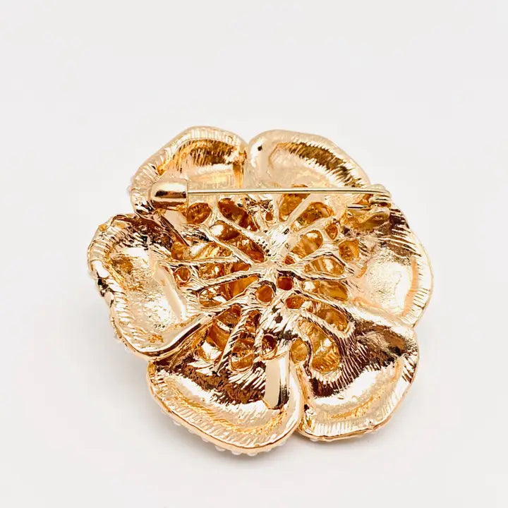 pearlBrooch2