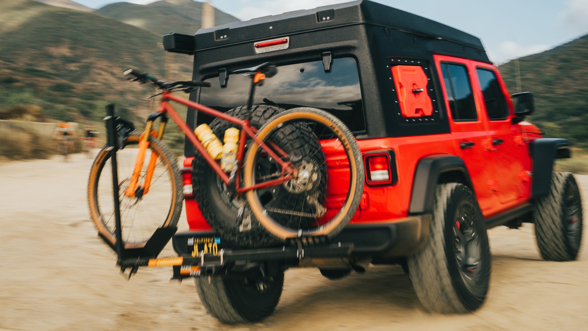 Extreme duty bike rack for jeeps