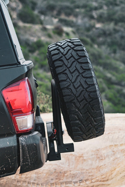 rear hitch tire carrier