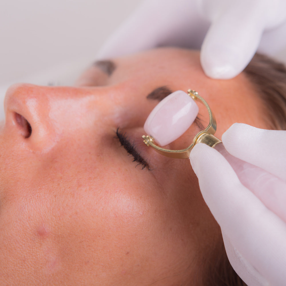 Rose quartz eye roller