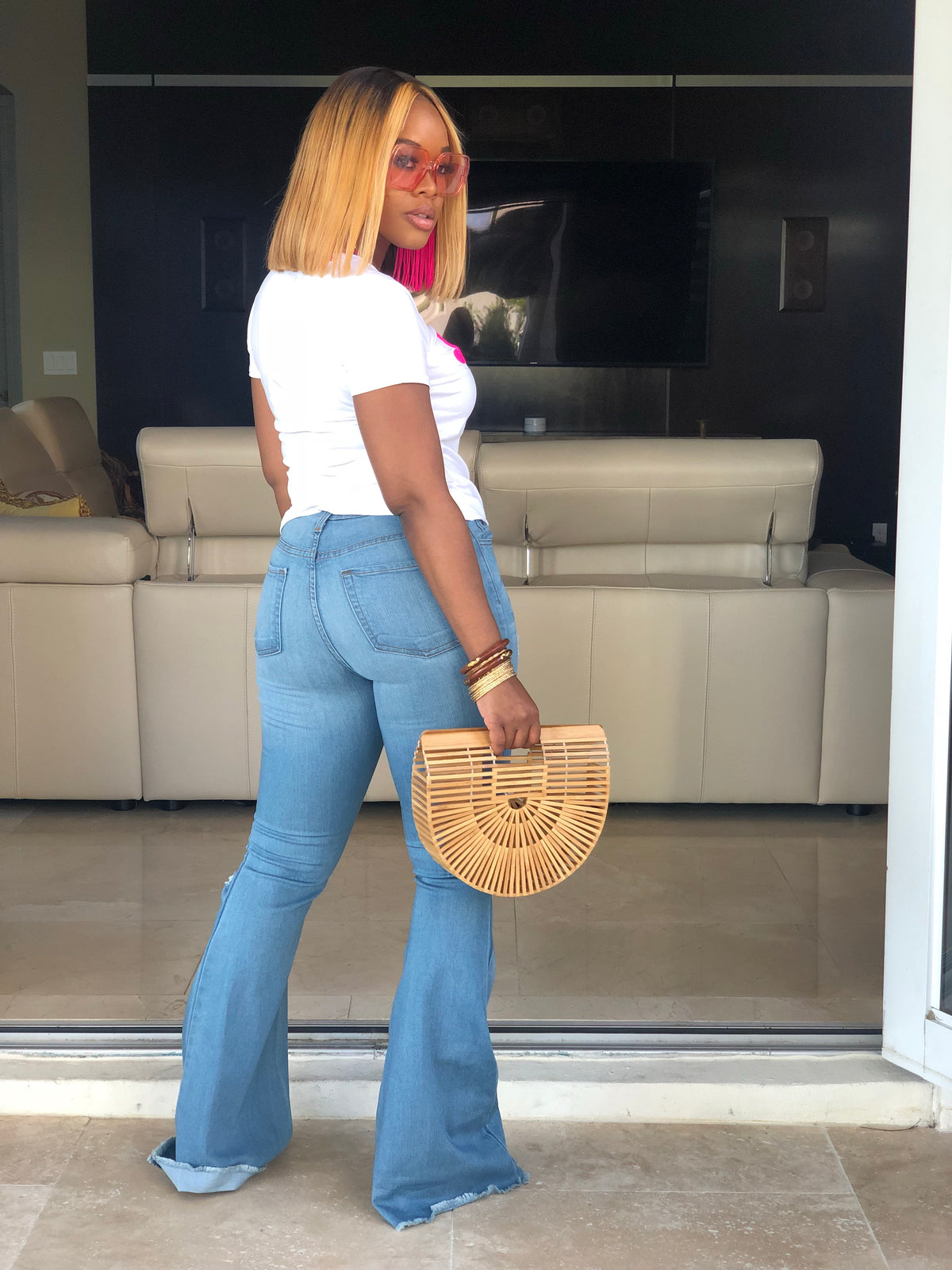 The “Flirty” High-Waisted Bell Bottom Jeans – Chique Me