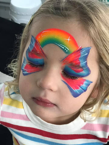 Cara Drum Butterfly Face Painting