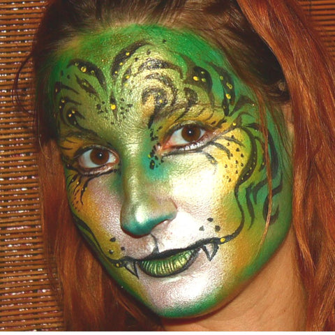 Anna Green metallic cat face paint idea