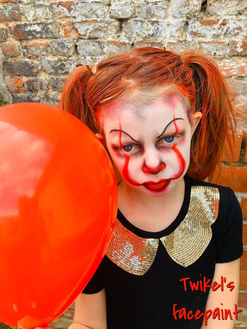 Kelly De Jonghe Penny Wise the Clown Girl Face Paint - Scary Makeup for halloween