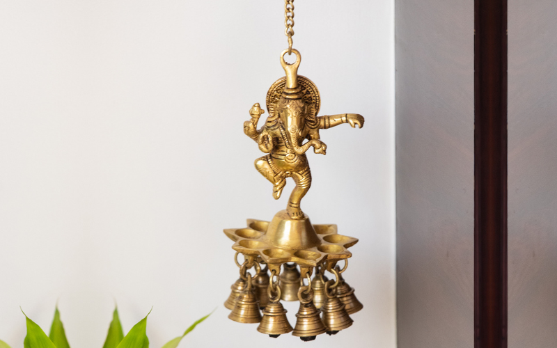 A Detailed Guide On How To Clean Brass Handicraft Items At Home? –  eCraftIndia