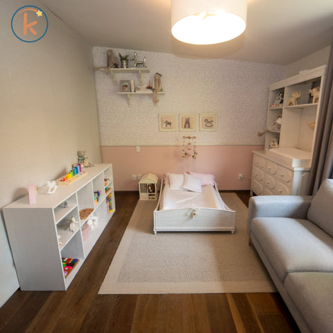 cuarto para niños, colores claros