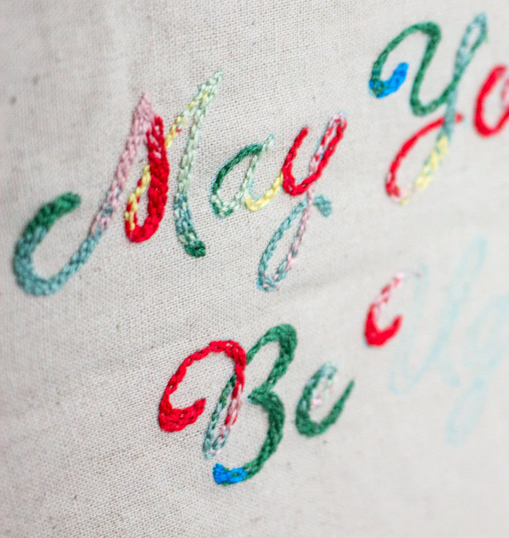 Embroidery tutorial blending colors with seed stitch