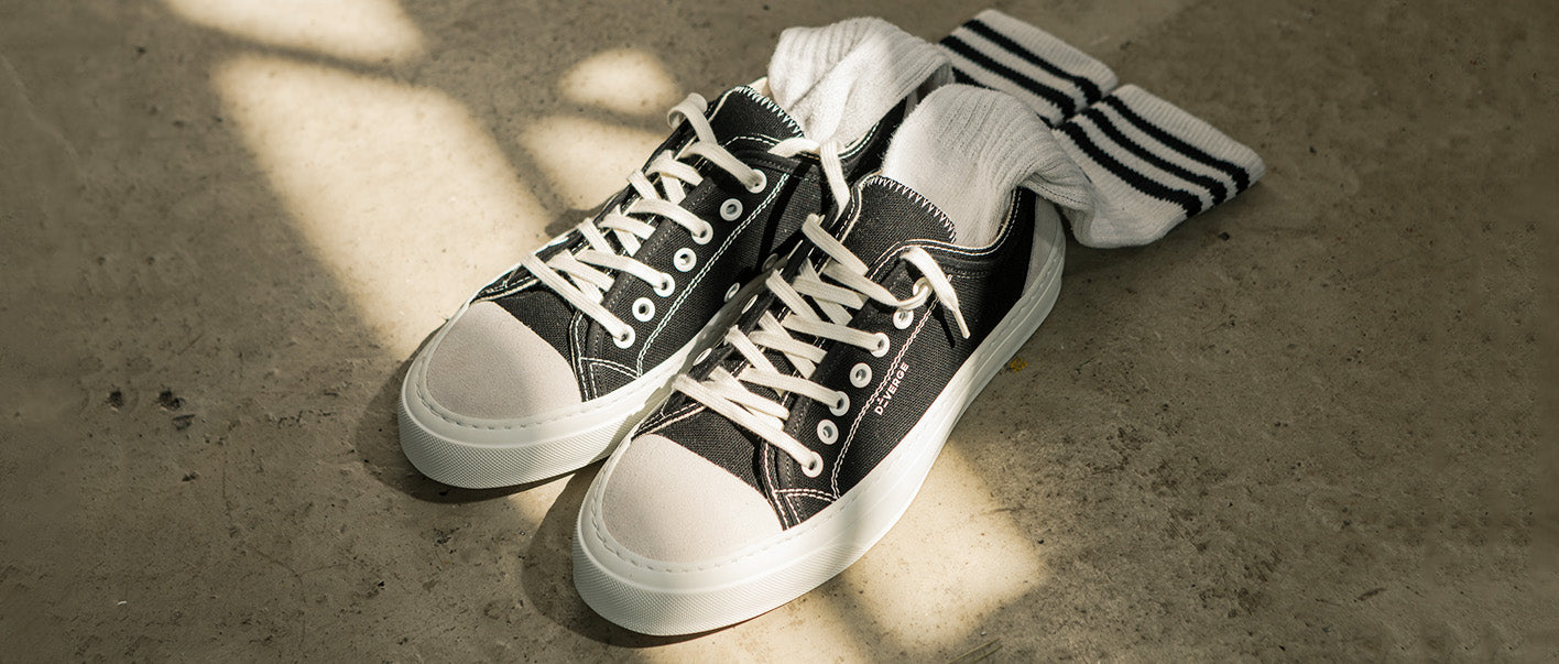 sneakers da uomo, con design personalizzato per un look unico.