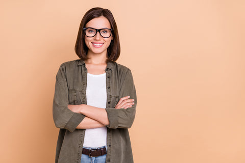 Mujer con gafas