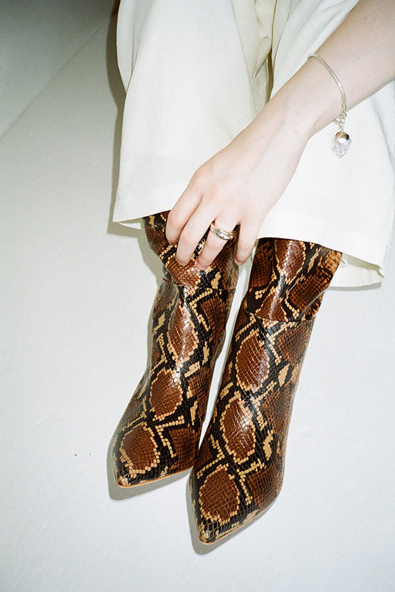 ulla johnson snake boots