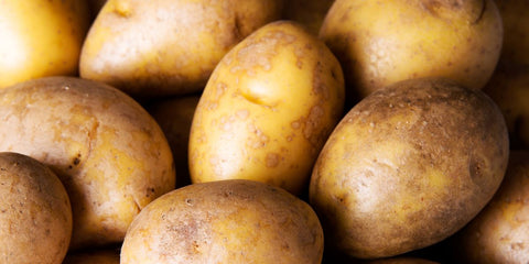 a pile of organic pototoes.
