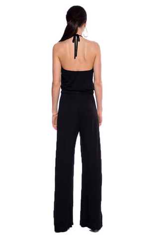 A Guide to the Best Jumpsuits for Tall Women