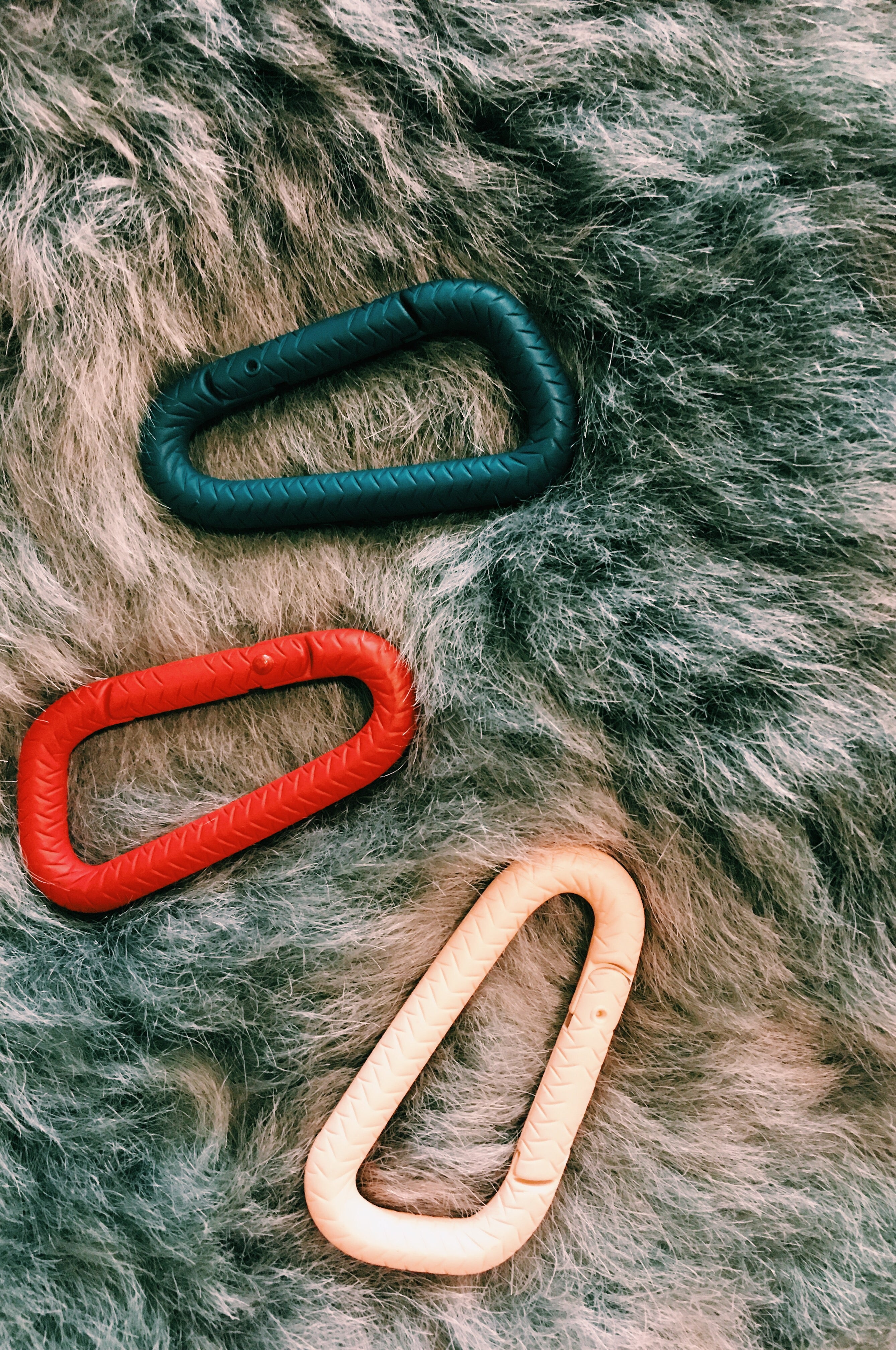 Matte enamel carabiner