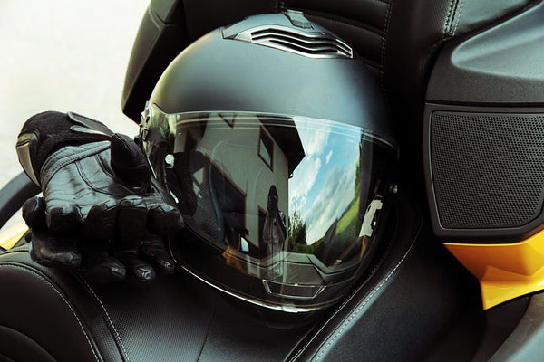 how to buy a motorcycle helmet
