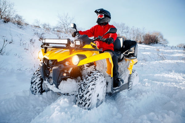 should you use a dirt bike helmet for snowmobiling