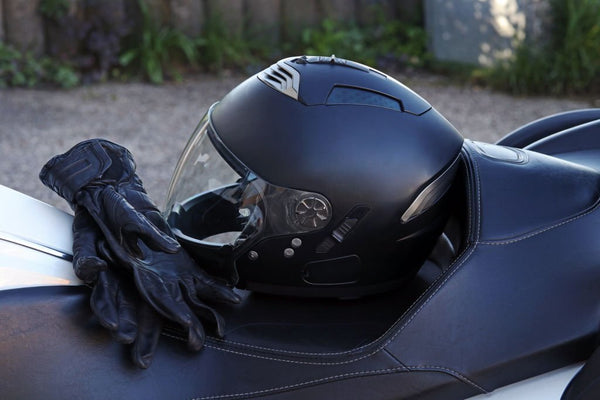 why motocross helmets have visors