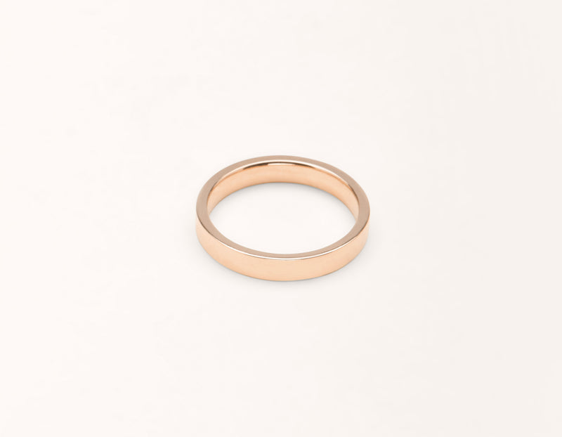 Wedding Bands by Vrai & Oro Wedding | Sustainable, Modern Designs
