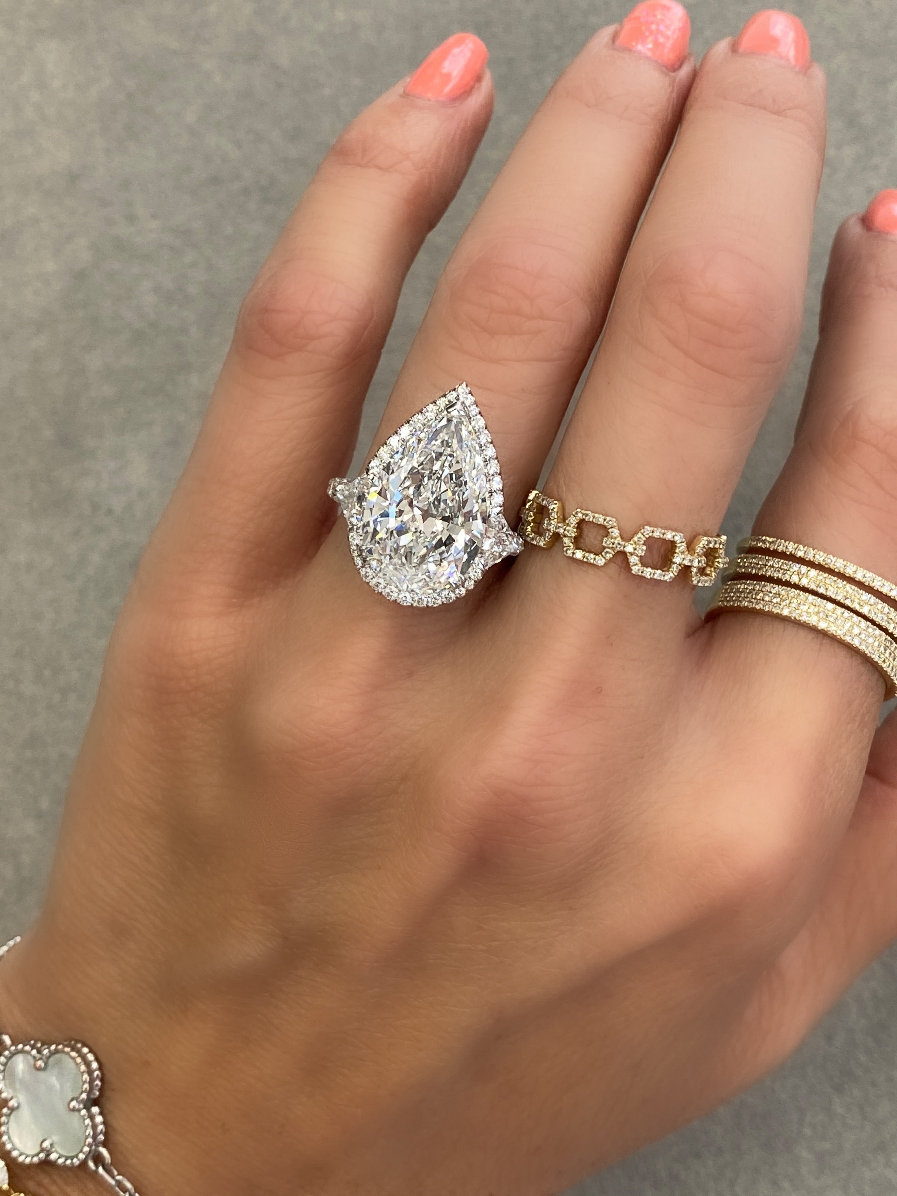 GIA Certified 10 Carat Cushion Cut Diamond Engagement Ring For Sale at  1stDibs | 10 carat diamond, 10 carat engagement ring, 10 ct ring