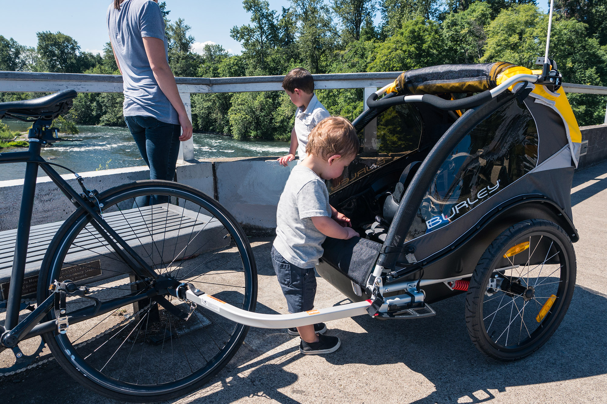 burley child bike trailer