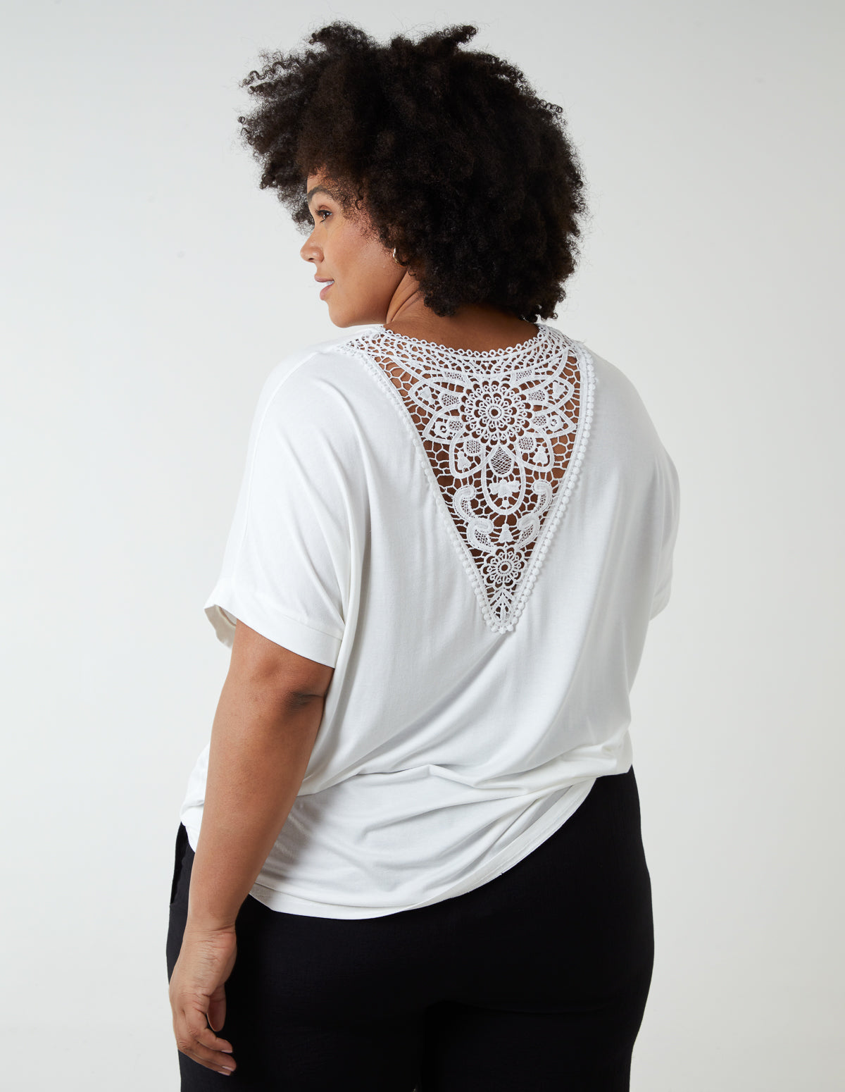 Curve Medallion Lace Back Top - 26/28 / IVORY