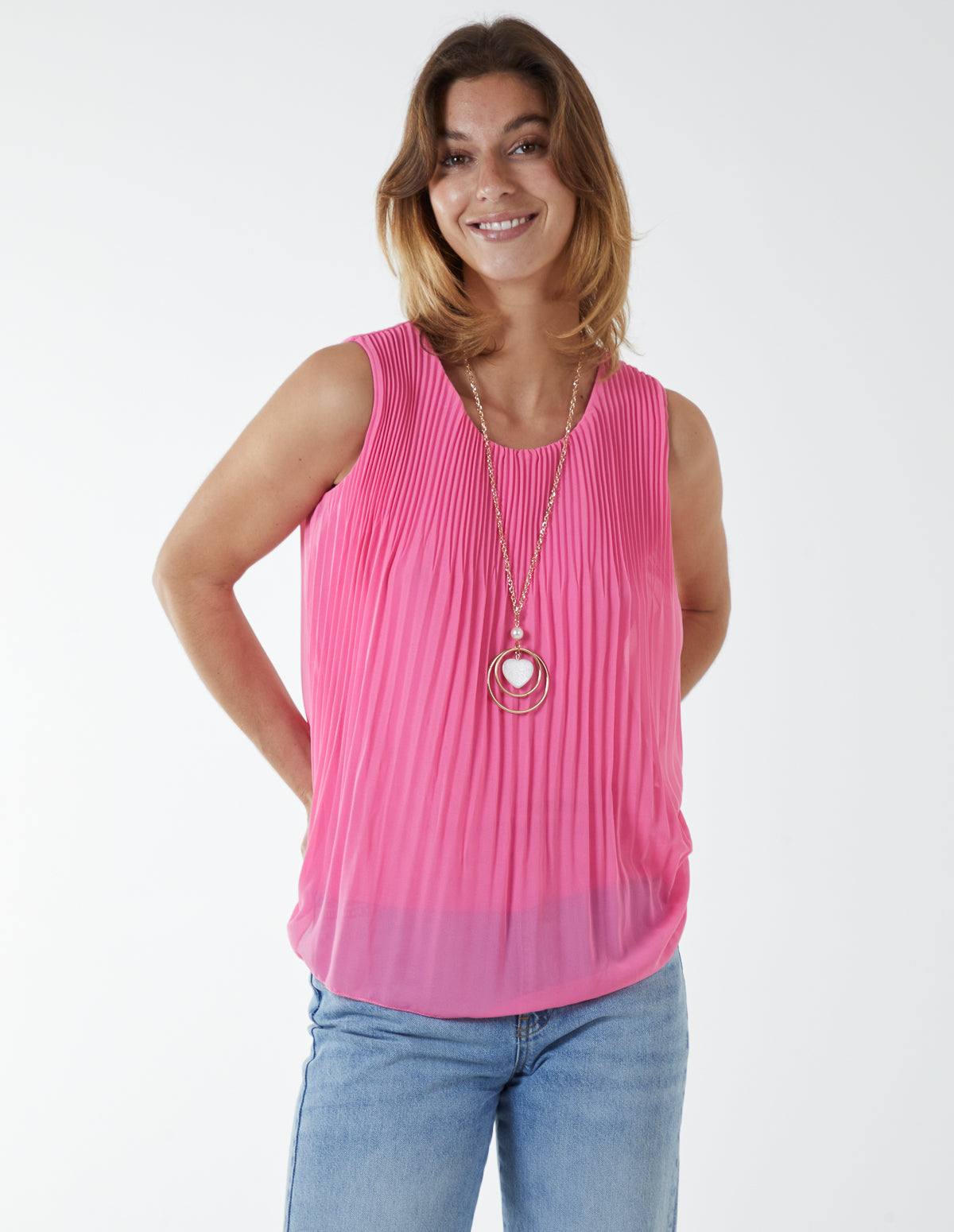 Sleeveless Pleat Top 