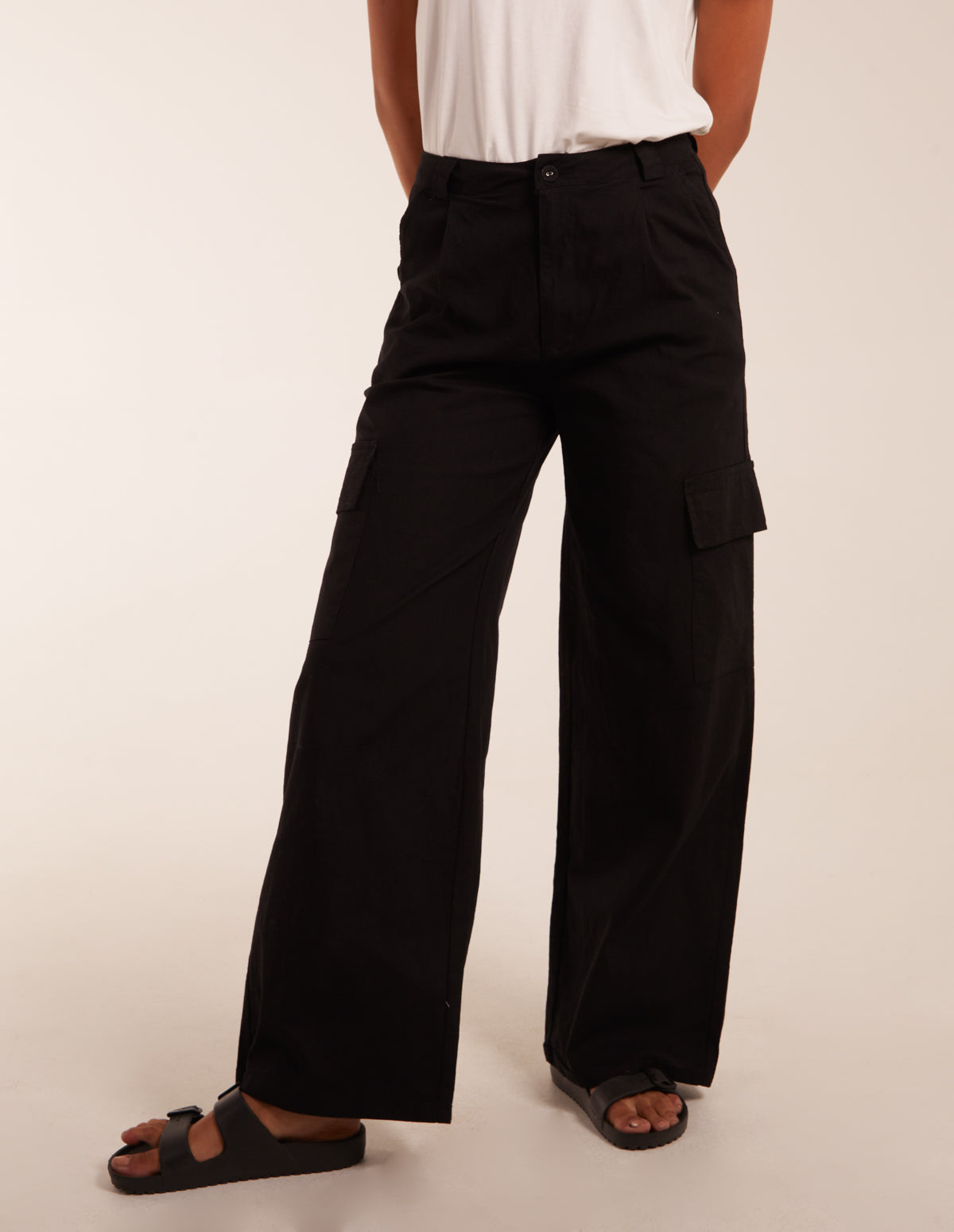 Trousers With Side Pocket - 8 / BLACK