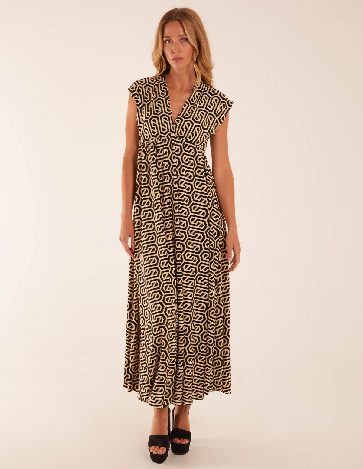 Geometric Print Double V-Neck Sleeveless Maxi Dress 