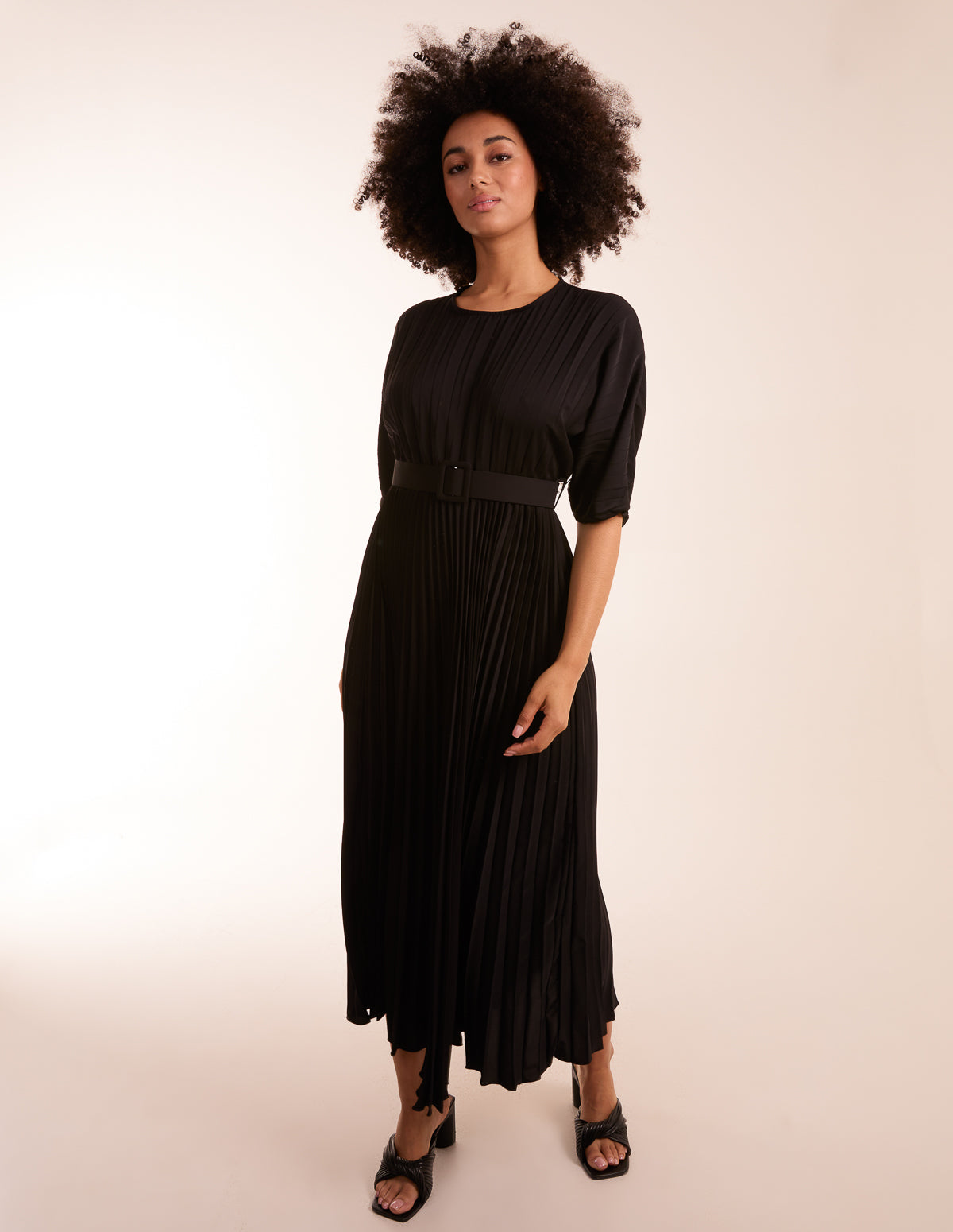 Pleated Dress With Belt 