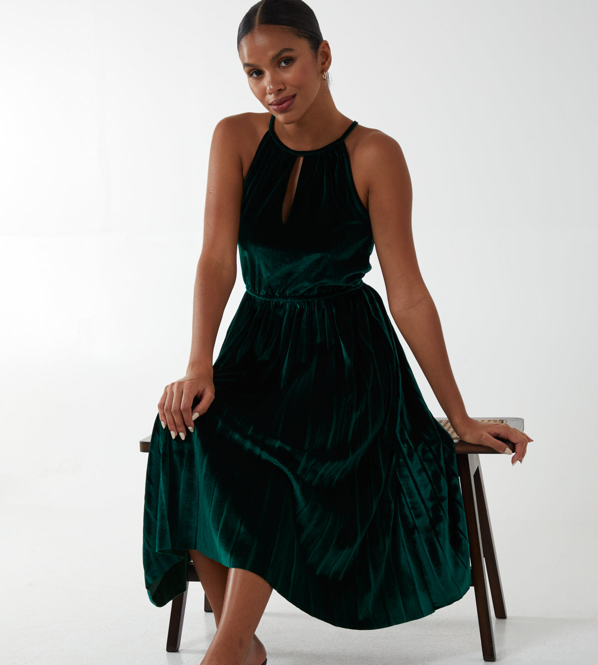 Halter Neck Pleated Velvet Midi Dress 