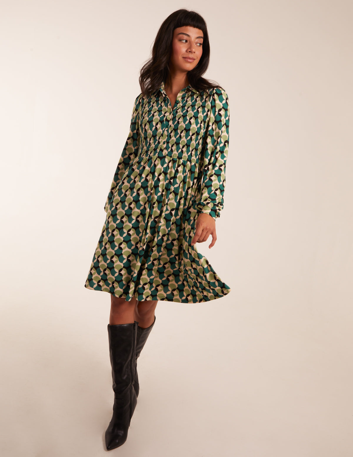 Geometric Print Shirred Bust Long Sleeve Shirt Dress - M / GREEN