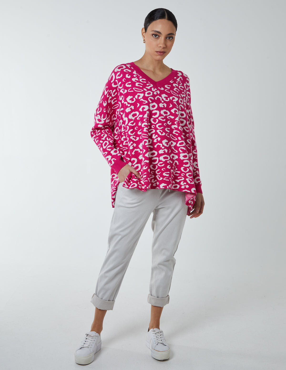 Relax Fit V Neck Leopard Print Jumper 