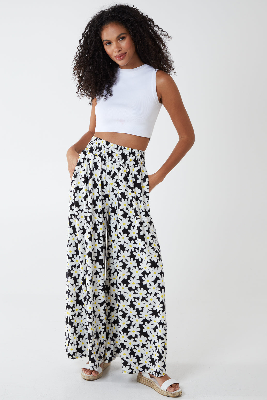 CARYS - Daisies Shirring Waist Wide Leg Trousers - S / BLACK/WHITE