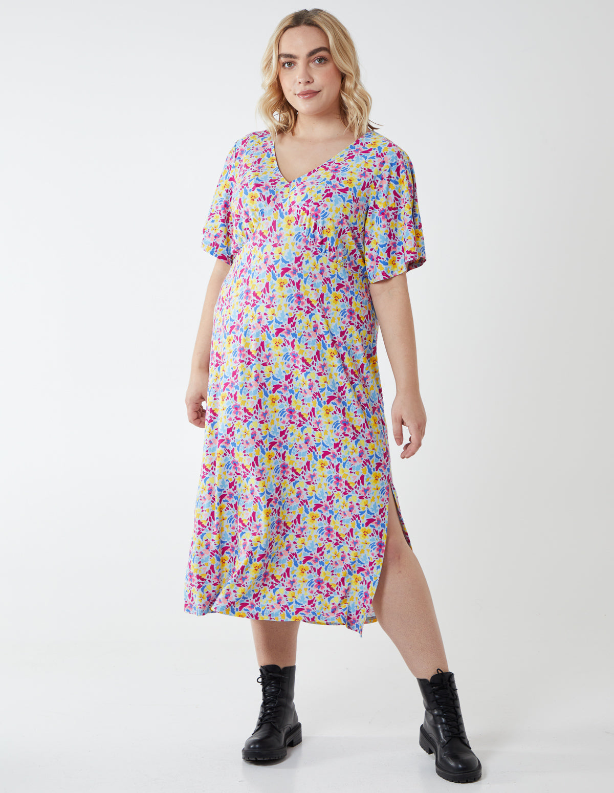 IYLA - Curve Angel Sleeve Tea Dress 