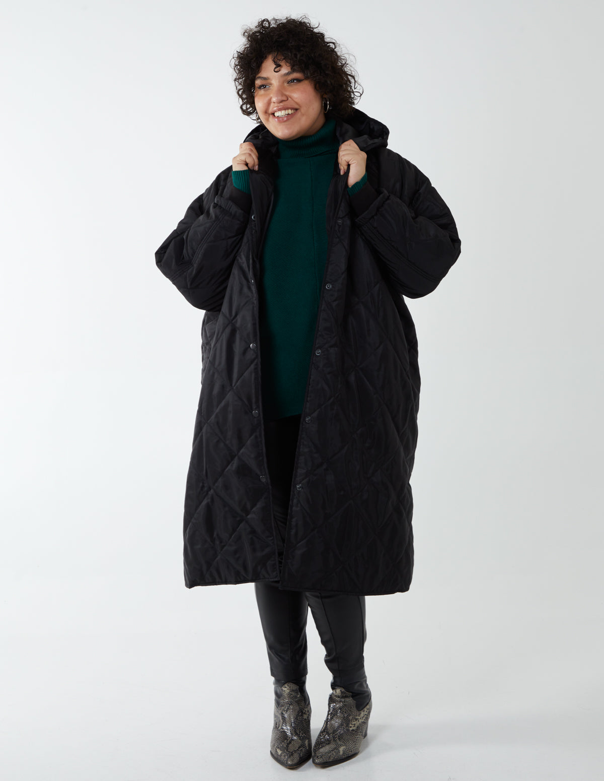 Curve Diamond Quilted Coat 