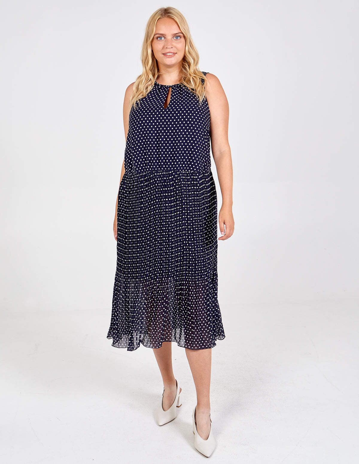 Curve Pleated Midi Dress 