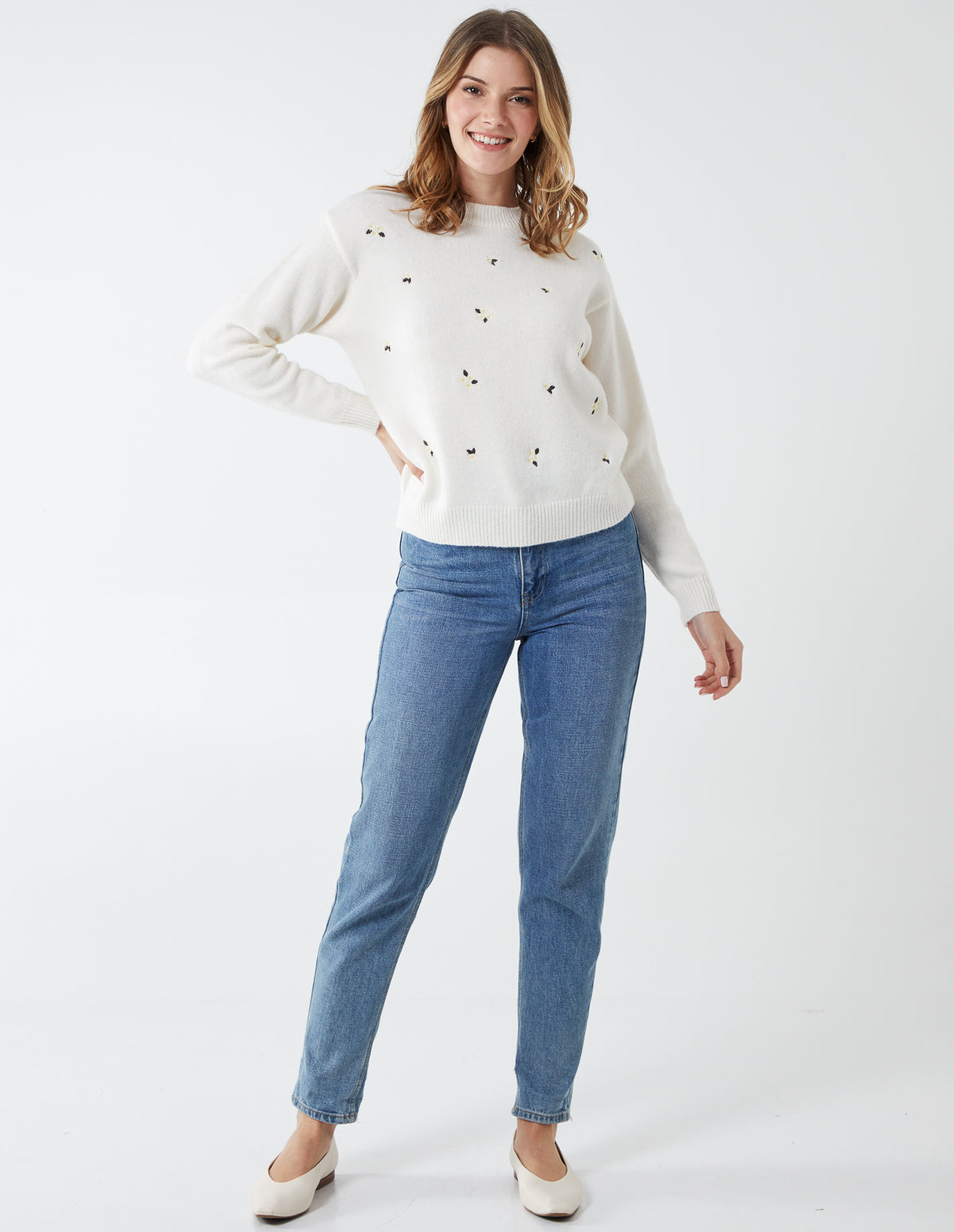 JAZMIN - Flower Embroidery Jumper - M / IVORY