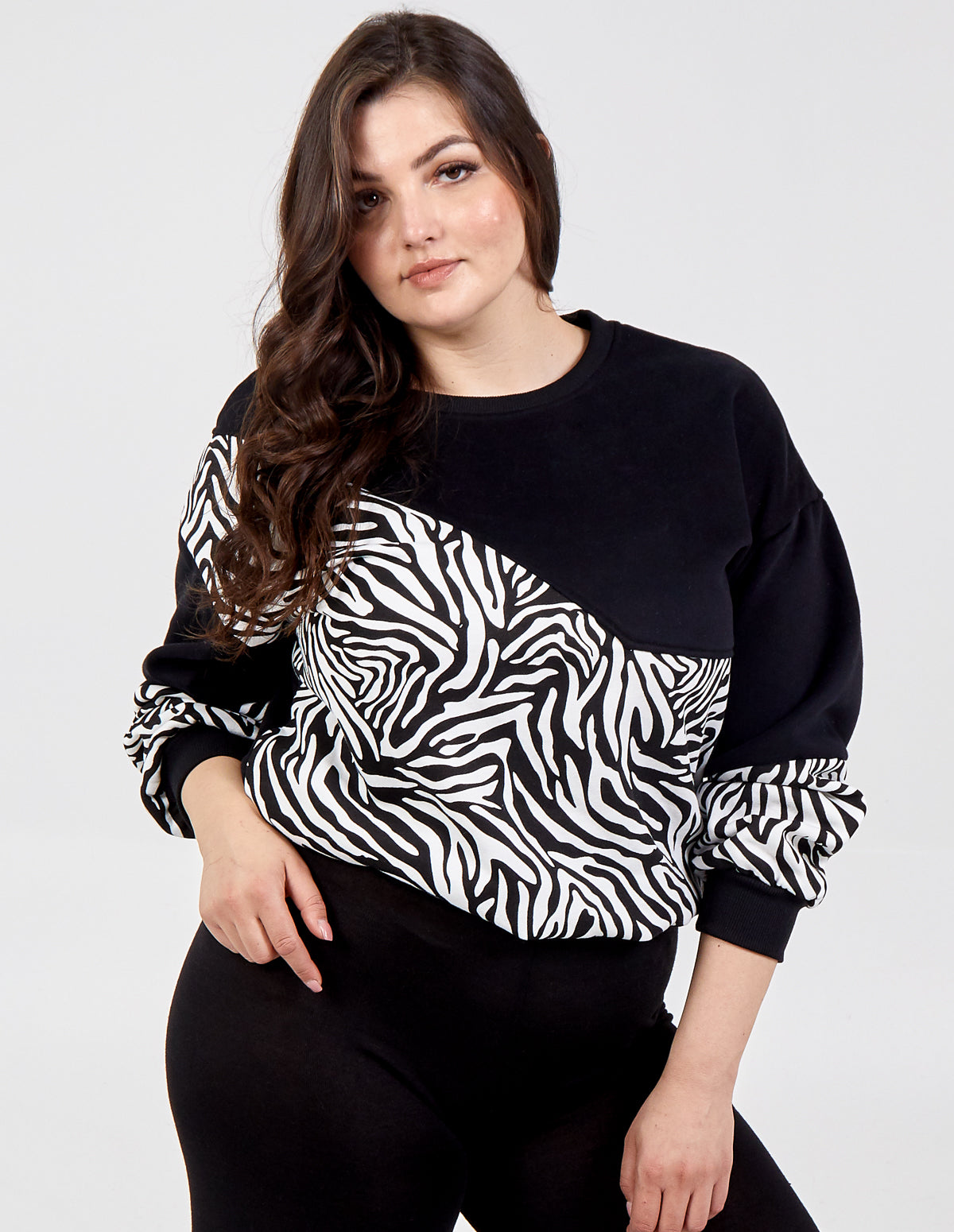 IVY - Curve Zebra Print Details Jumper 