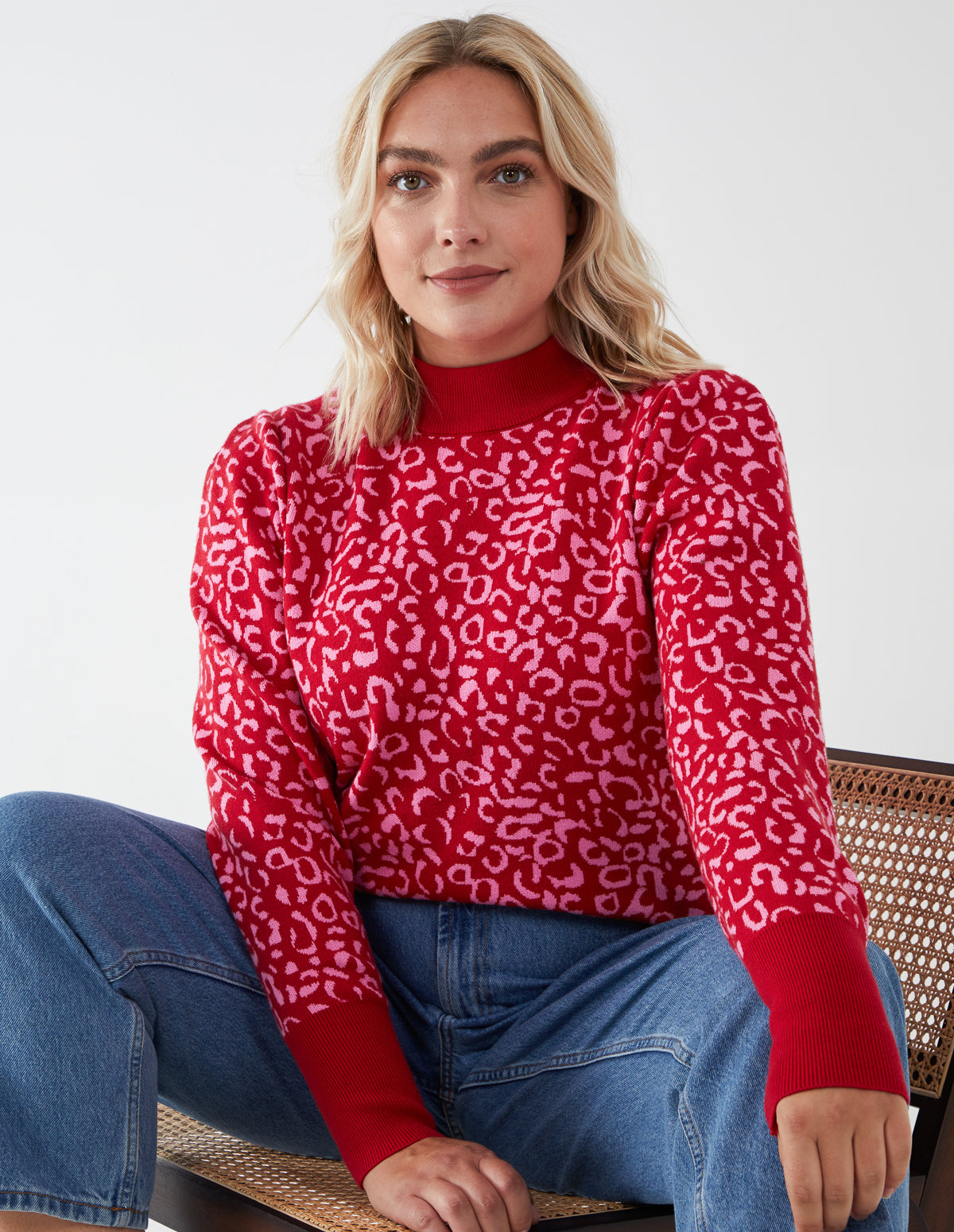 SAOIRSE - Curve Floral Pattern Long Sleeve Jumper 