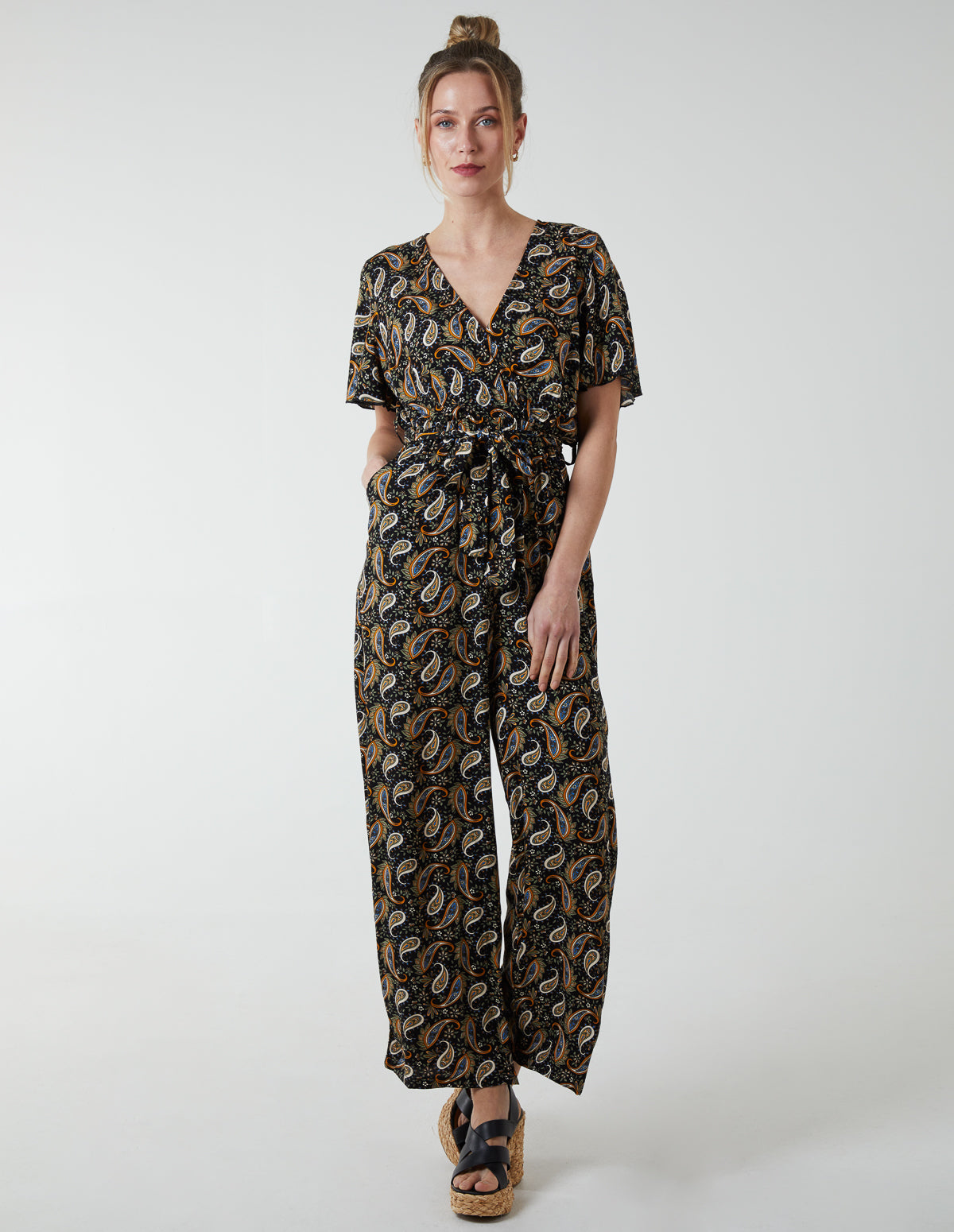 Paisley Floral Tie Waist Jumpsuit - L / BLACK