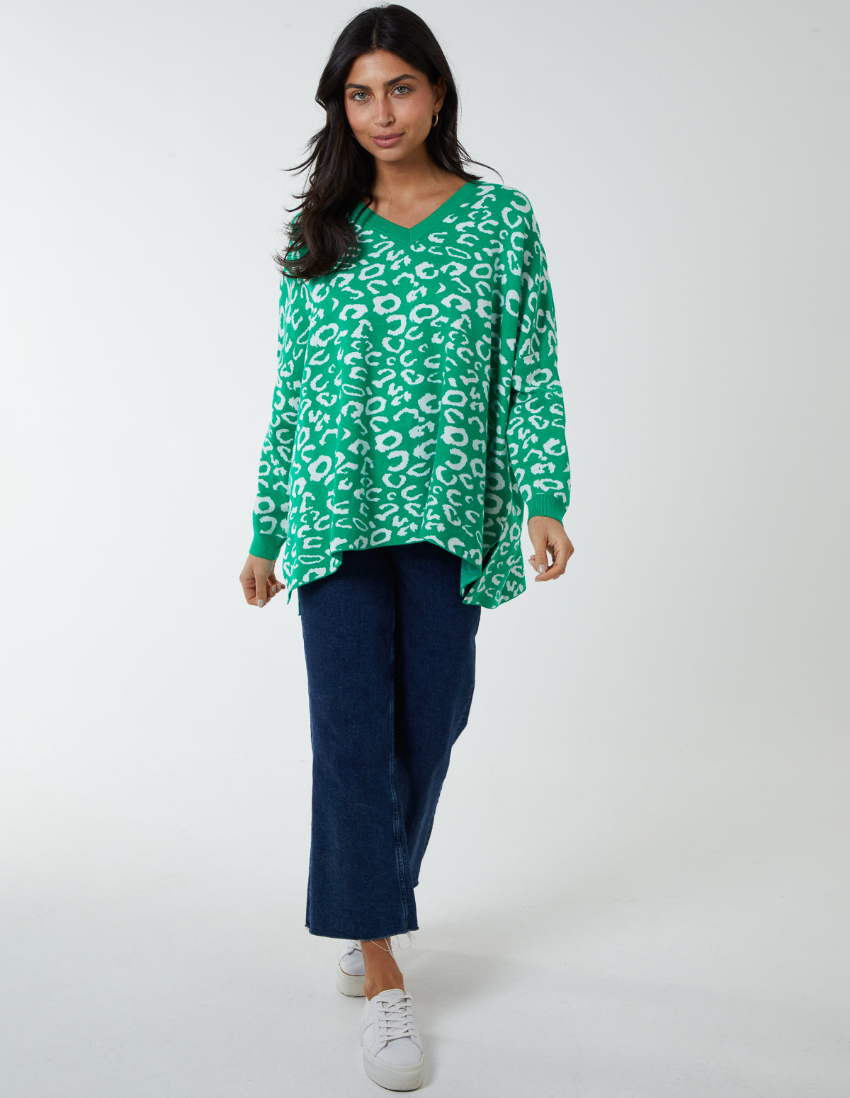 Relax Fit V Neck Leopard Print Jumper - S/M / GREEN