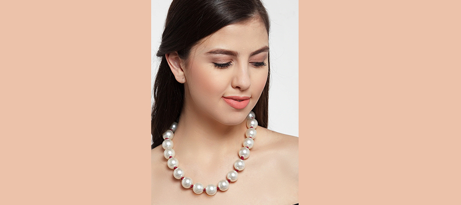 WHITE PEARL BEADS