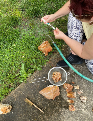 Quartz Crystal Digging in Mount Ida