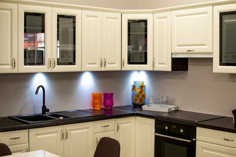 white kitchen cabinets