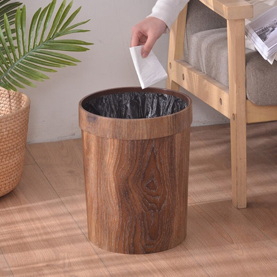 What are Three Types of Trash Bins? - Wooden Earth