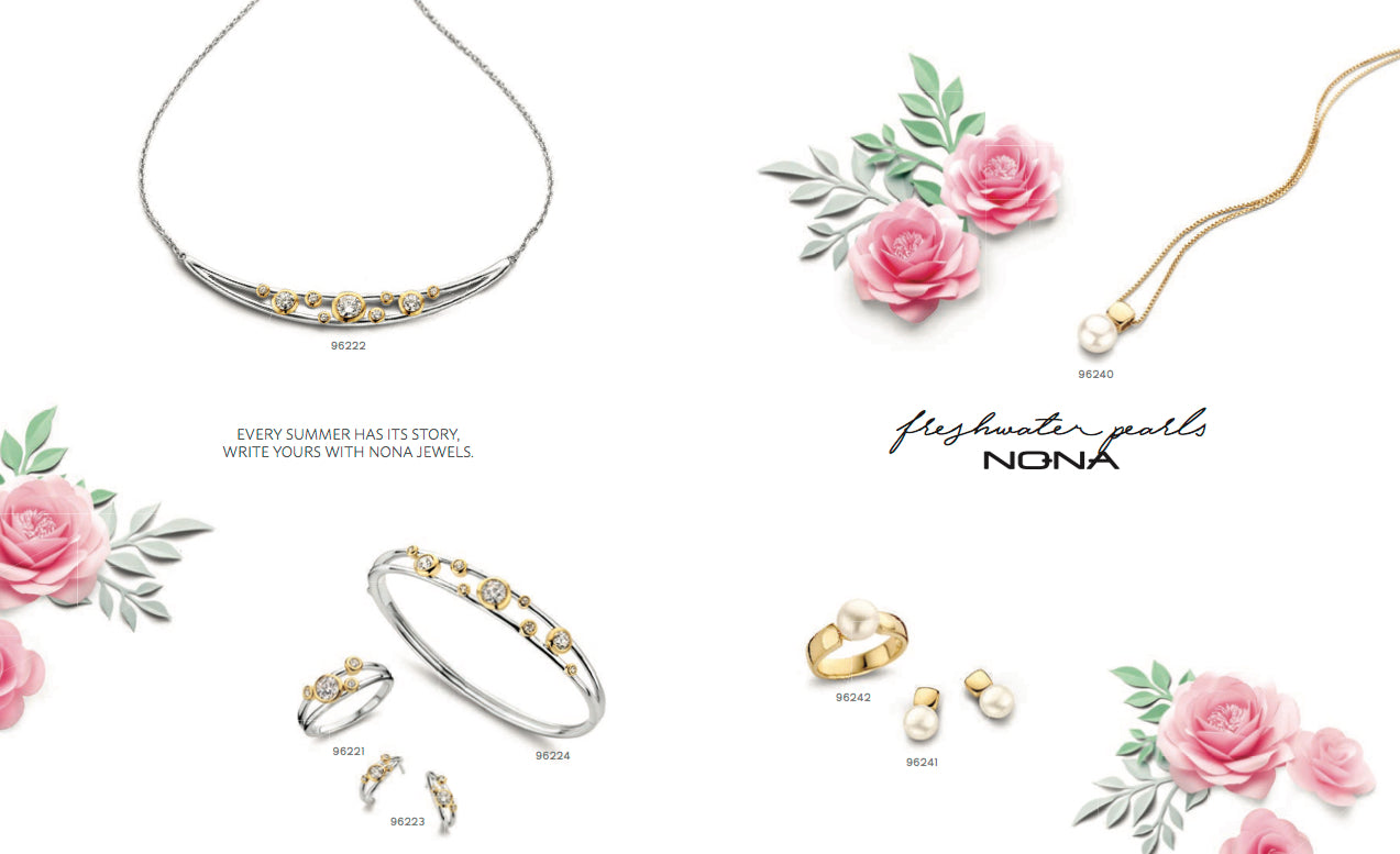 Charming paper floral accents for enhancing jewelry visuals.