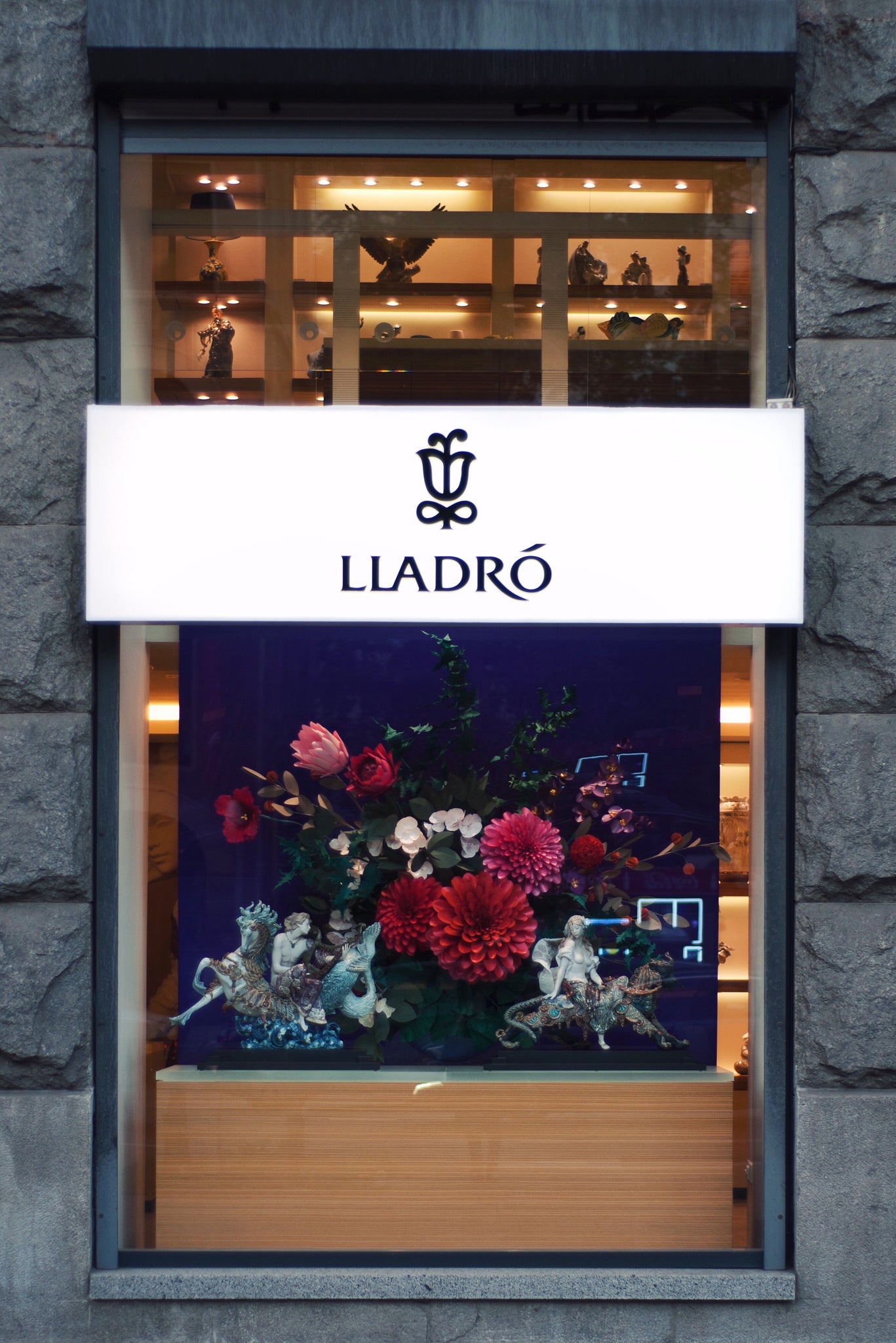 Window display for lladro paper flowers