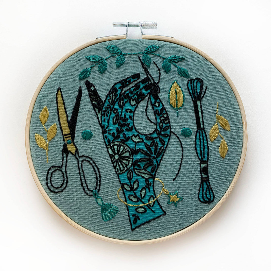 Reader Embroidery Kit — rikrack