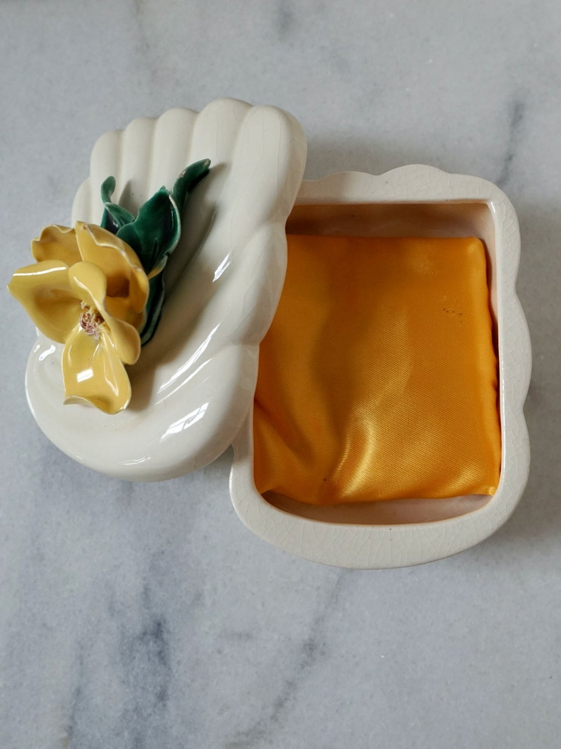 Vintage Poodle Handmade Ceramic Lipstick Holder – therapi